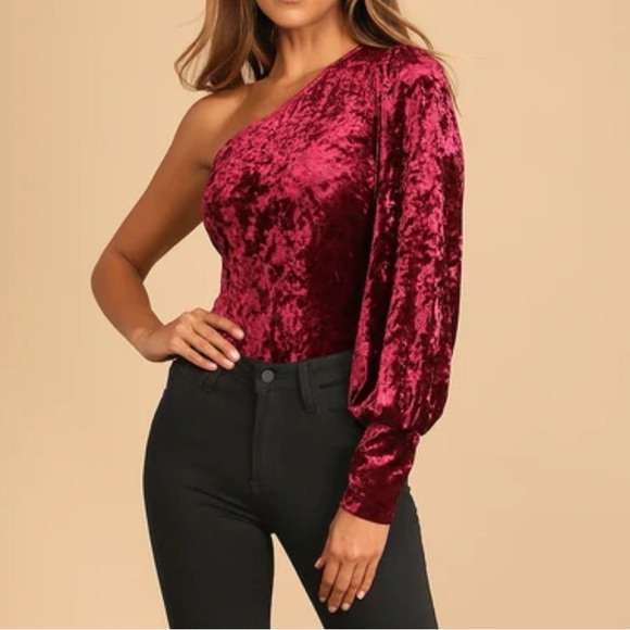 LULUS Cheer and Delight Burgundy Crushed Velvet One-Shoulder Bodysuit Small NWT - Picture 1 of 11